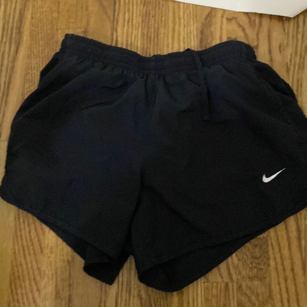 Kids Nike shorts size medium